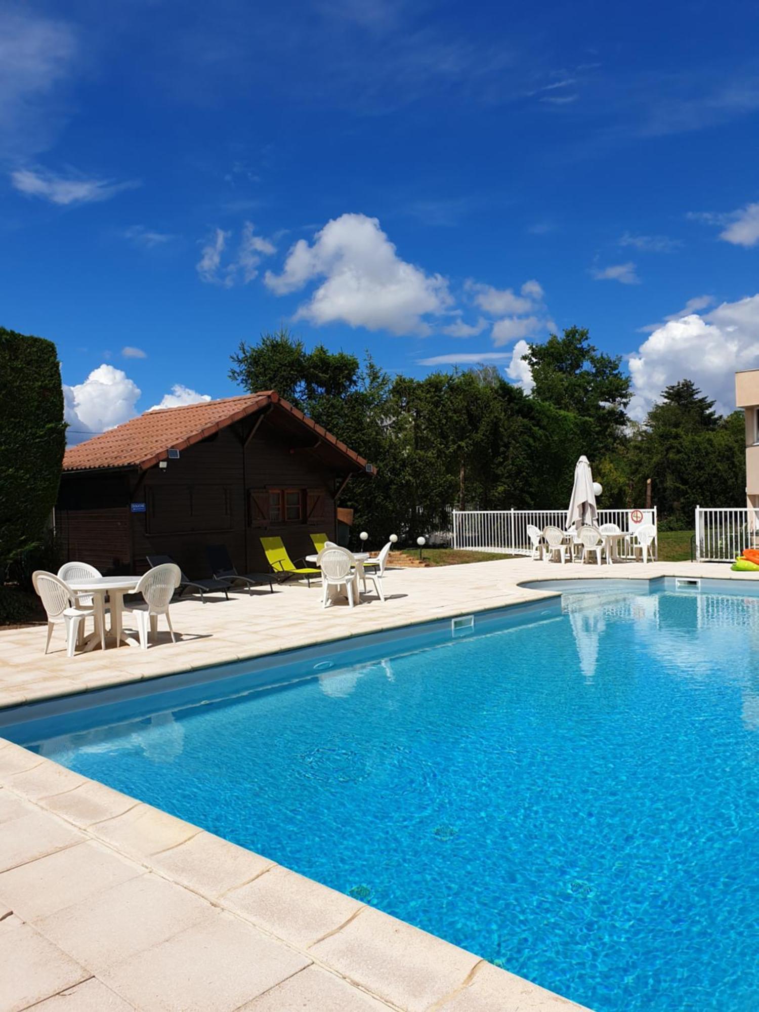 Brit Hotel Dak Hotel Avallon Exterior photo